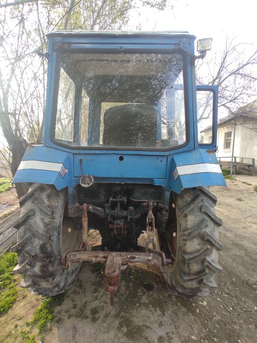MTZ 80 traktor sotiladi