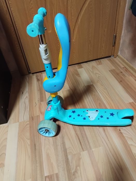Детска тротинетка.
