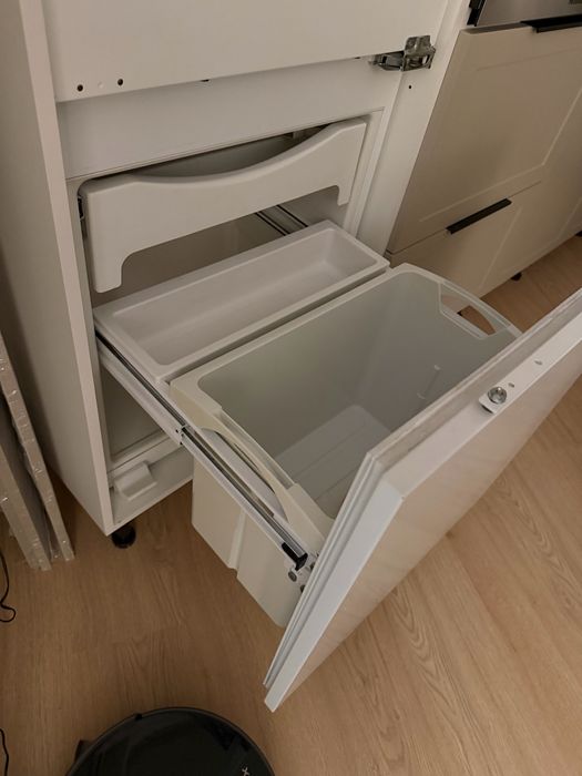 Хладилник за вграждане Миеле Miele