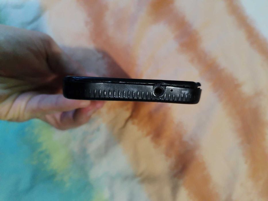 Motorola Defy - Може да се ползва, чисто нова батерия!