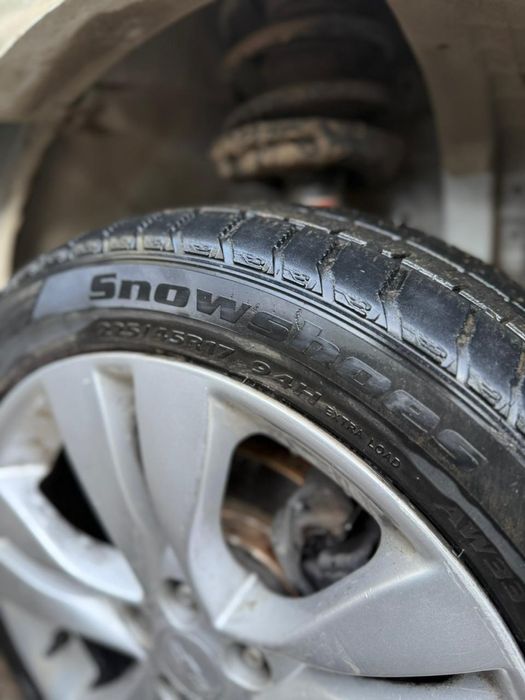 Продам нормальную резину