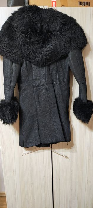 Дамско палто от естествена кожа