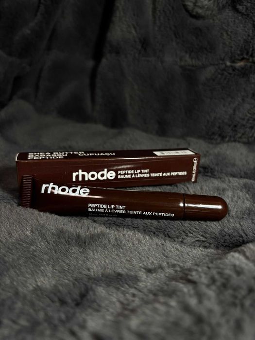 Rhode Lip Gloss – nuanța Espresso