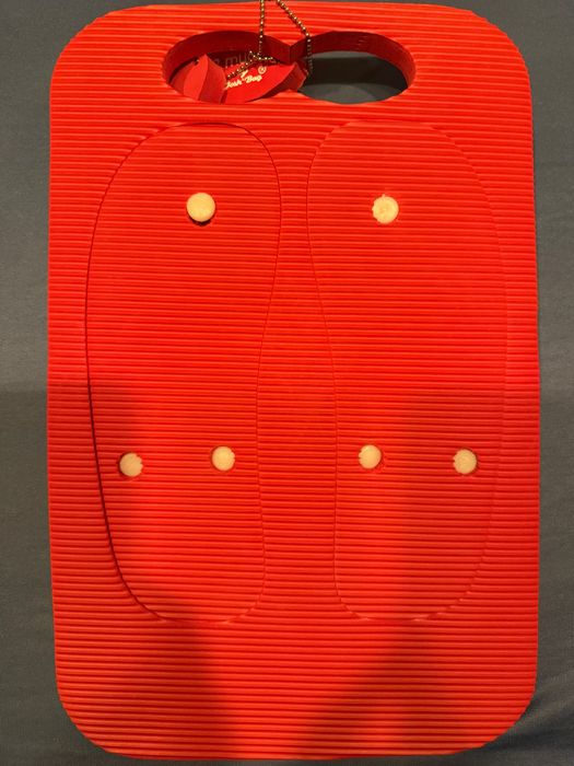 Дамски джапанки с поставка- чанта към тях