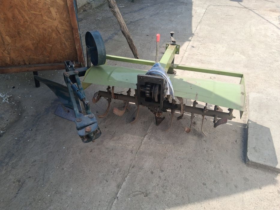De vanzare Motocultor