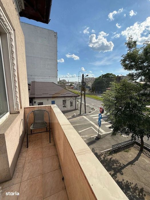 Apartament 3 camere de închiriat | Vilă interbelică | Metrou Eroii Rev