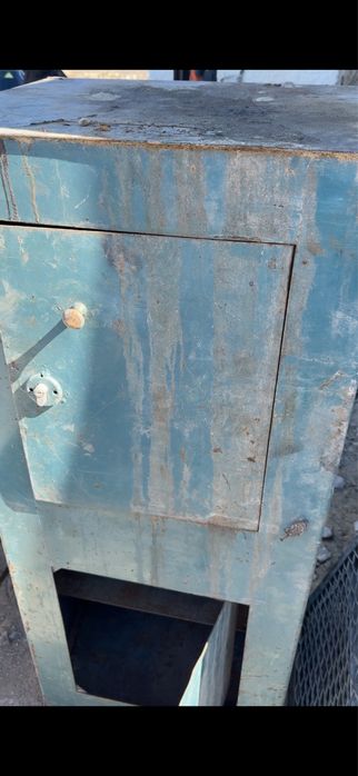 Сейф ящик продается