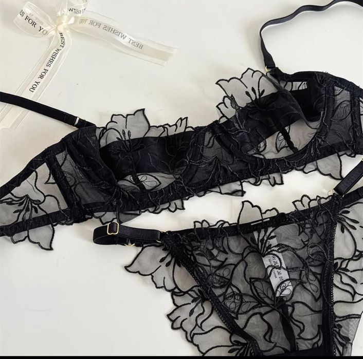 Женское бельë разных видов