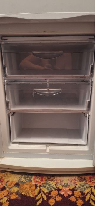 Продам холодильник Атлант