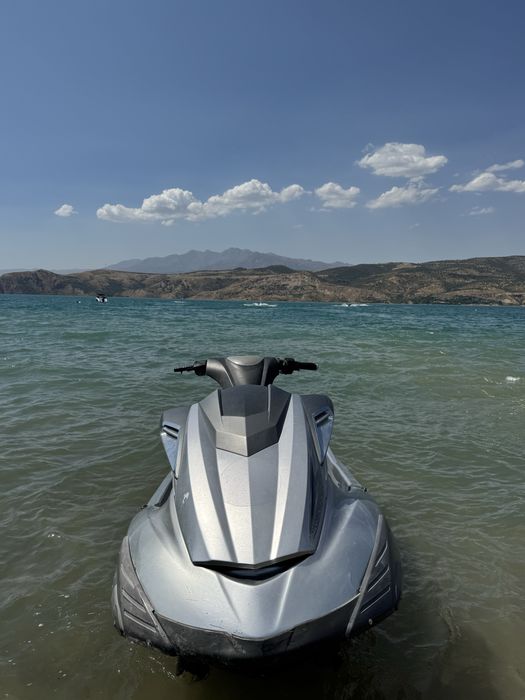 Gidrosikl yamaha 1800 crusier