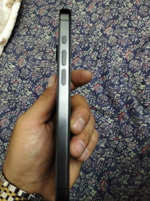 iPhone 14про помять 256