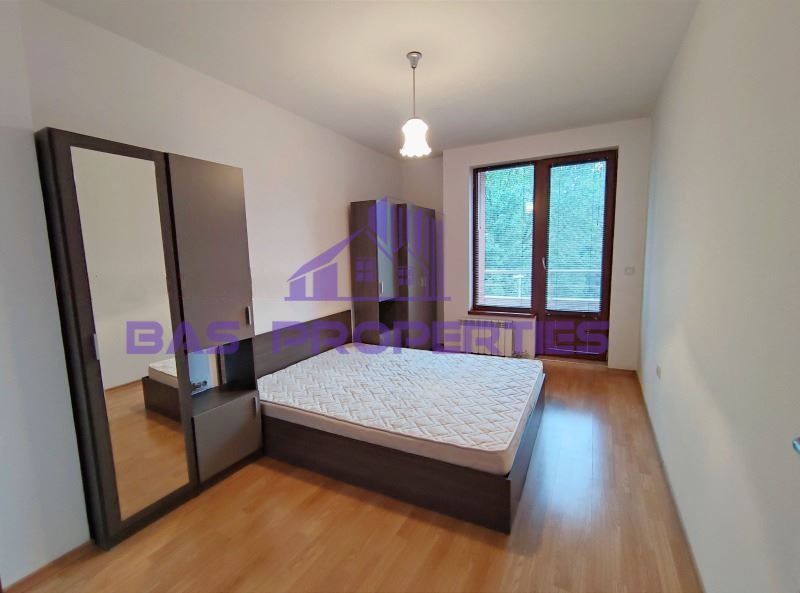 Дава се под наем Двустаен апартамент в София, Лозенец - 70 кв.м за 700 € - Снимка #3