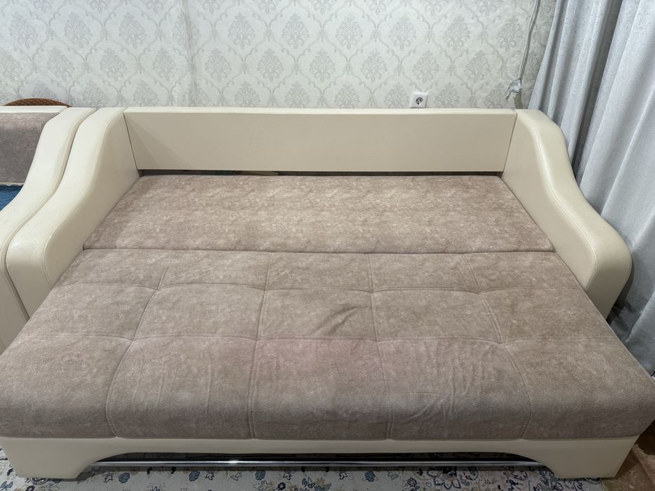 Продам Диван с креслом