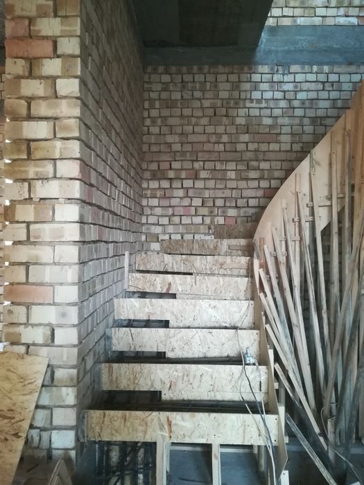 Лестница монолитная