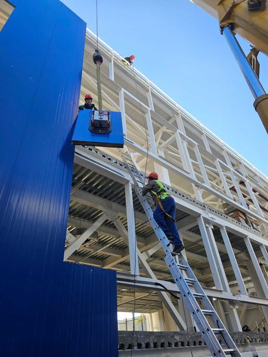 Монтаж сэндвич-панелей