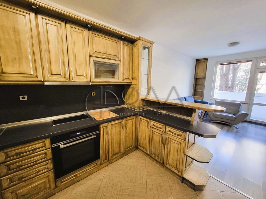 Дава се под наем Тристаен апартамент в София, Лагера - 85 кв.м за 650 € - Снимка #3