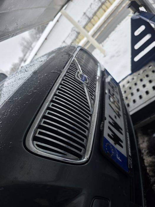 Маска за Volvo V50 2006 година