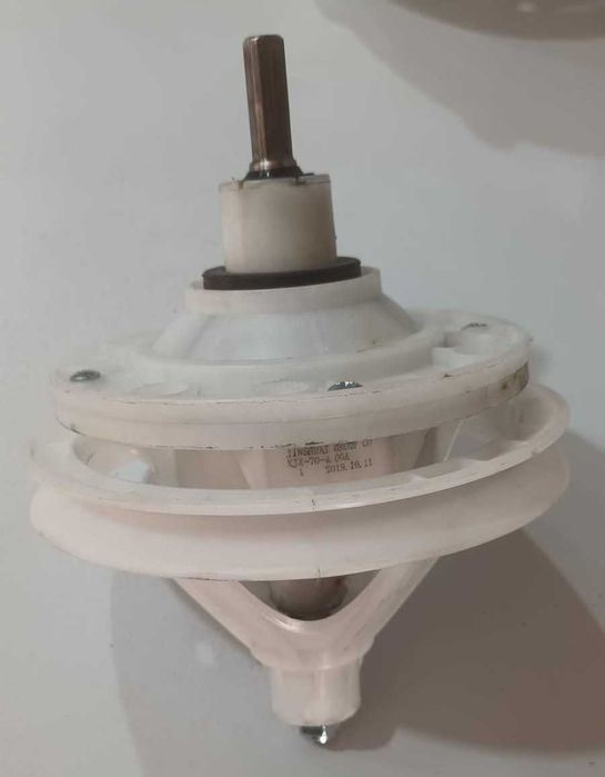 Angrenajul reductor pentru mașina de spălat semiautomata cu 8 găuri