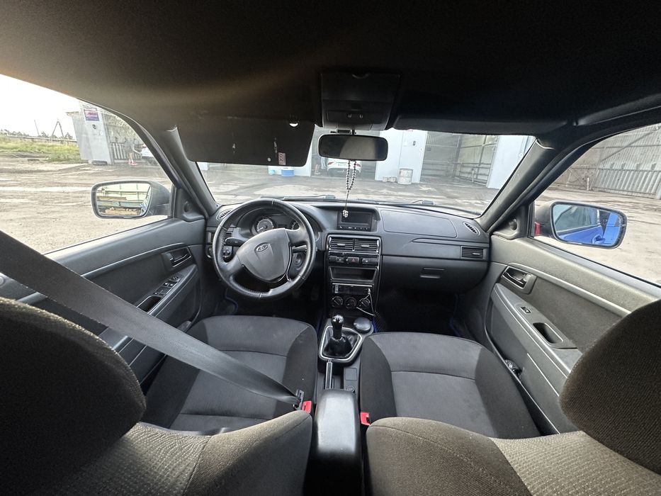 Продаю LADA Priora 2