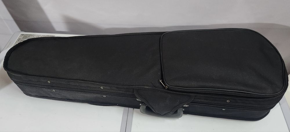 Продаётся чехол для скрипке