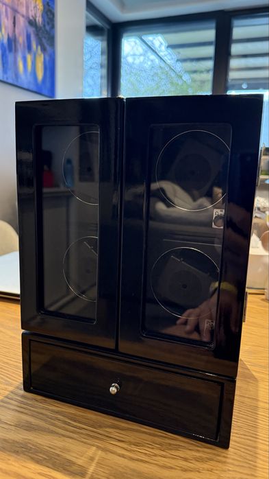 Cutie 4 ceasuri automate lemn negru lacuit