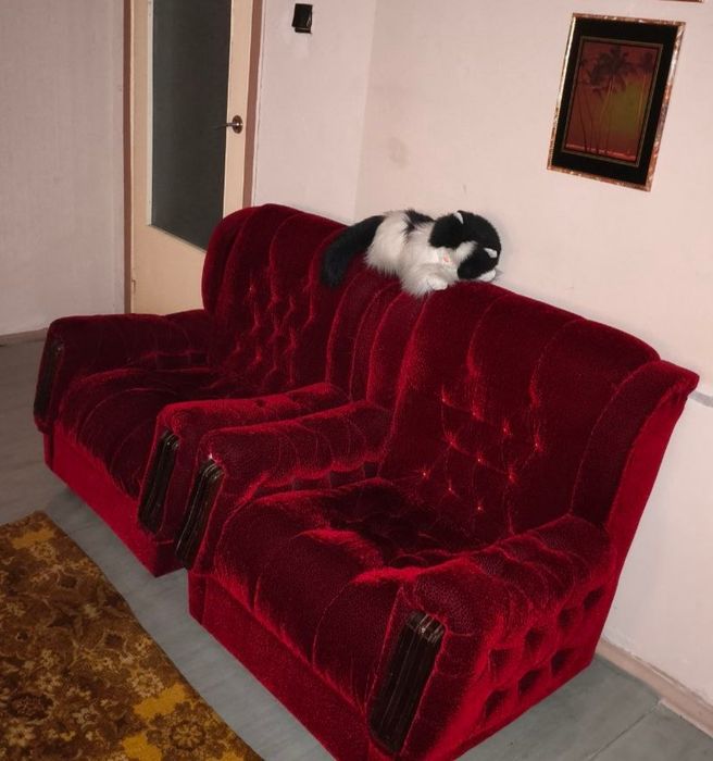 Диван и два кресла