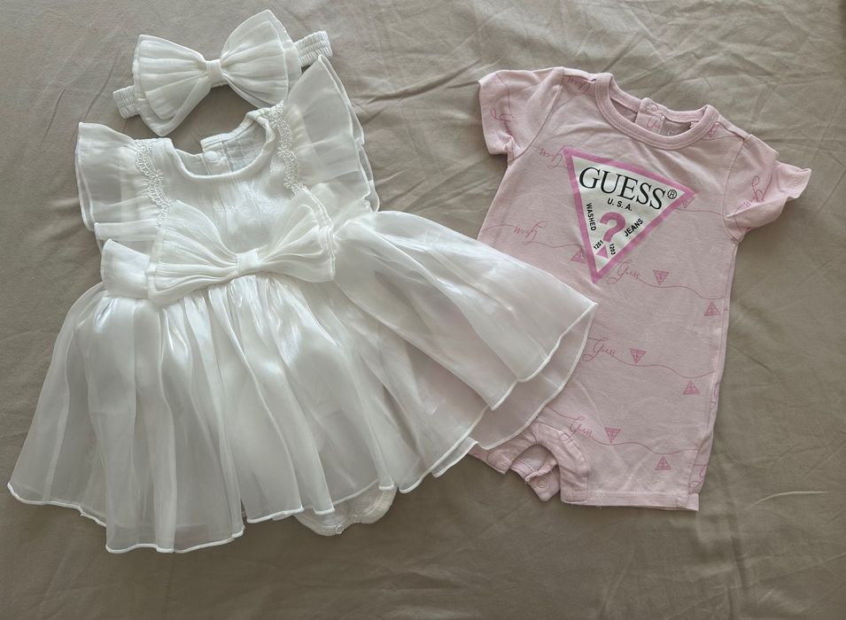 Бебешки ромпър Guess и Бяла официална ролличка 0-3 мес.
