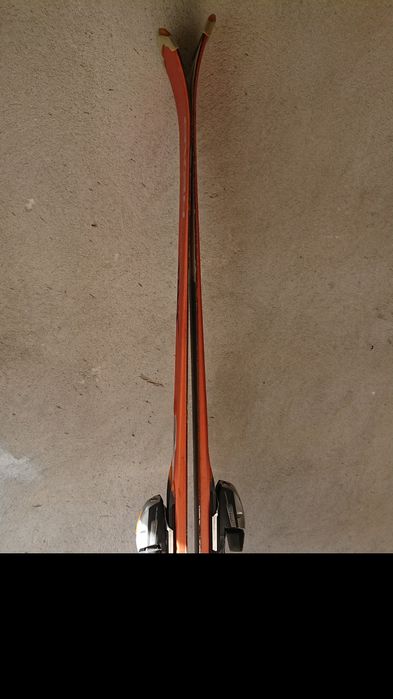 Ски HEAD 170 см.Много запазени.