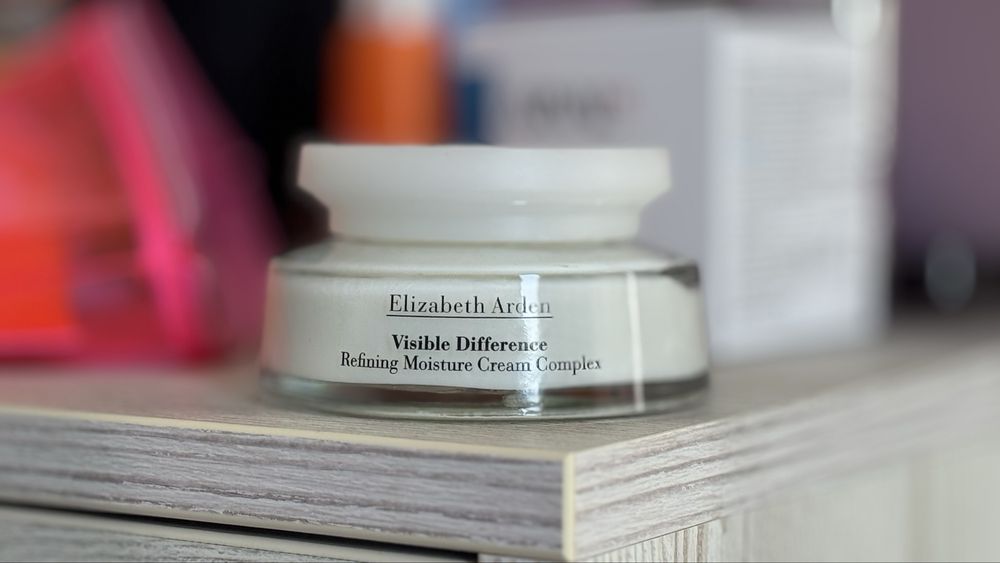 Elizabeth Arden Visible difference 100ml