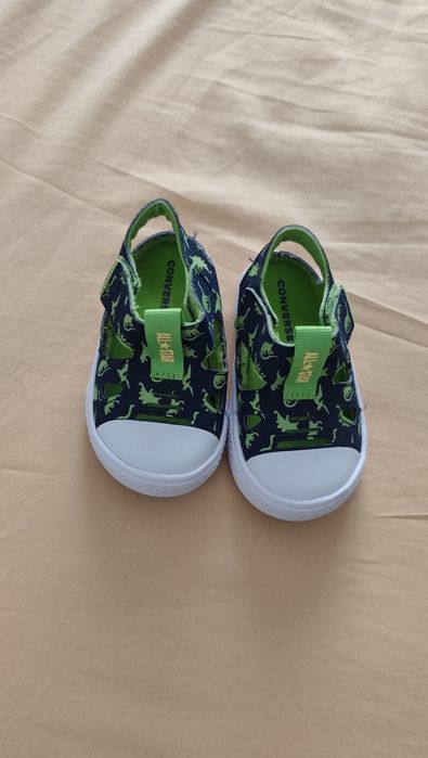 Sandalute bebelusi Converse