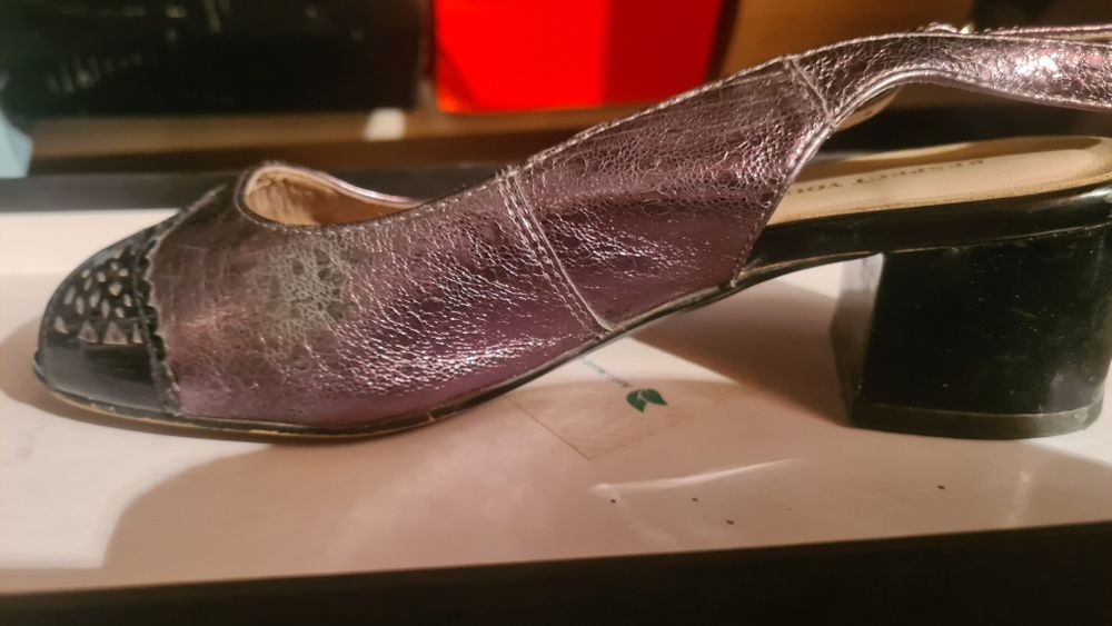 Продам обуви 37,36 размеры