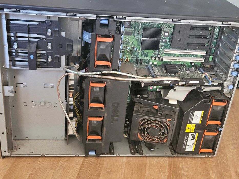 Dell Poweredge 2900