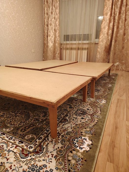 Жер столдар сатылады 3 шт.