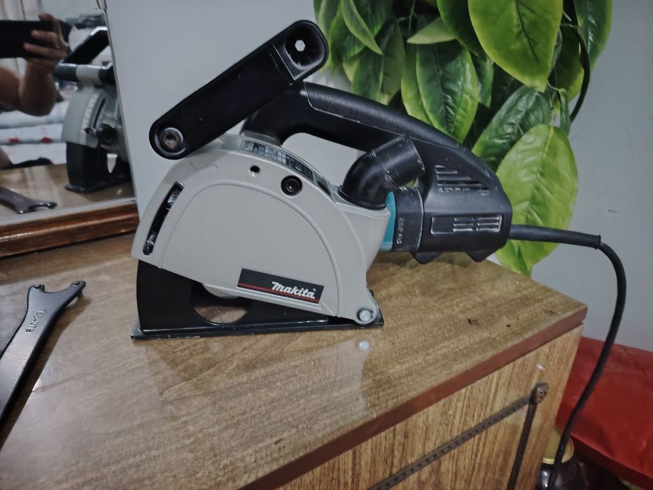 Штроборез Makita SG1250 Japan