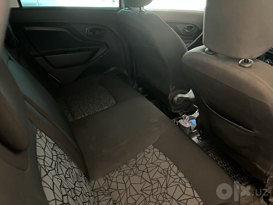 Lada X Ray 2018 yil sotiladi