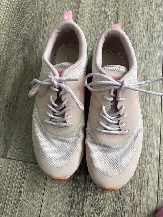 Дамски маратонки Nike