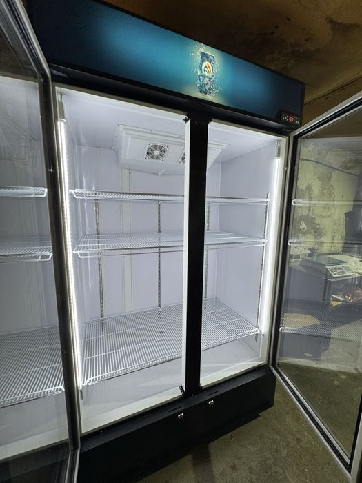 Витринный холодильник Samga