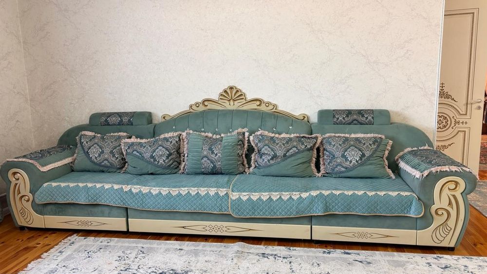 Диван сатылады...