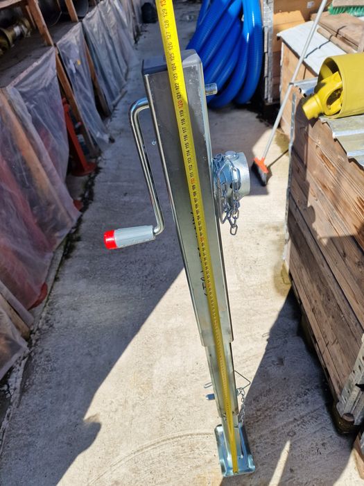 Picior sprijin remorca omologat pe verticala 3300 kg poate fi folosit