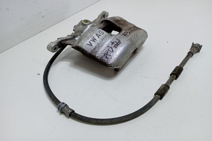 Etrier dreapta fata   2Y360G Volkswagen VW Tiguan a 2-a generatie (fa