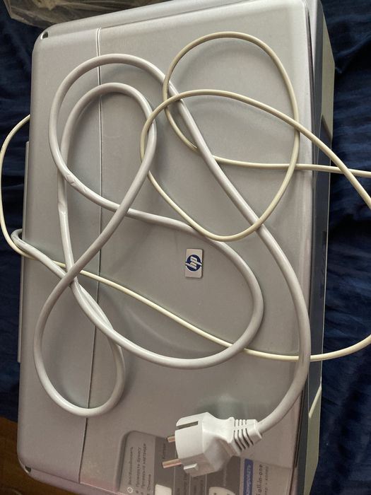 Принтер hp 1215 .