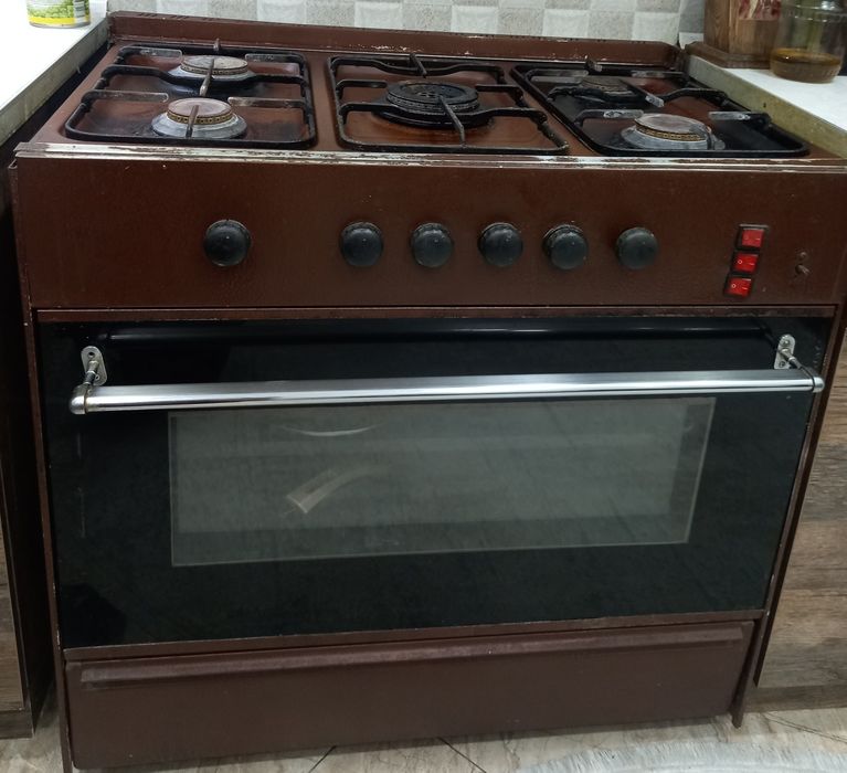 Продаётся газовая плита