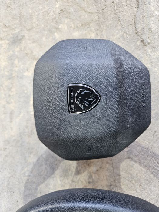 Airbag волан за Peugeot 308 2023г