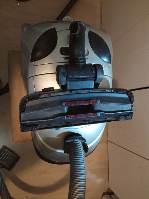 Продам пылисос бу