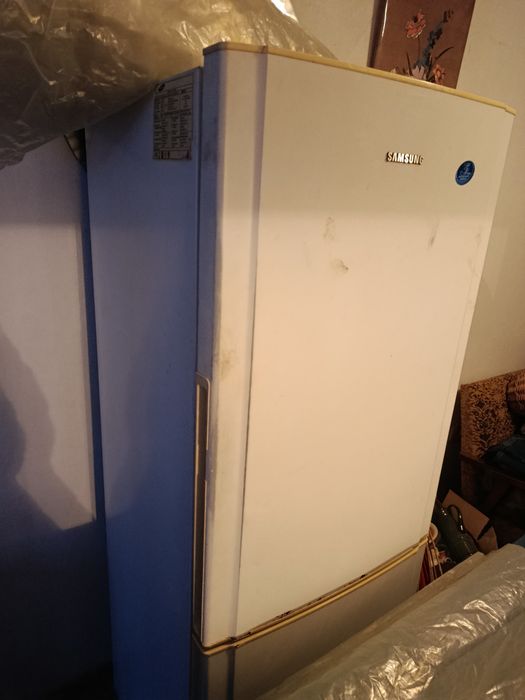 Продам холодильник Samsung