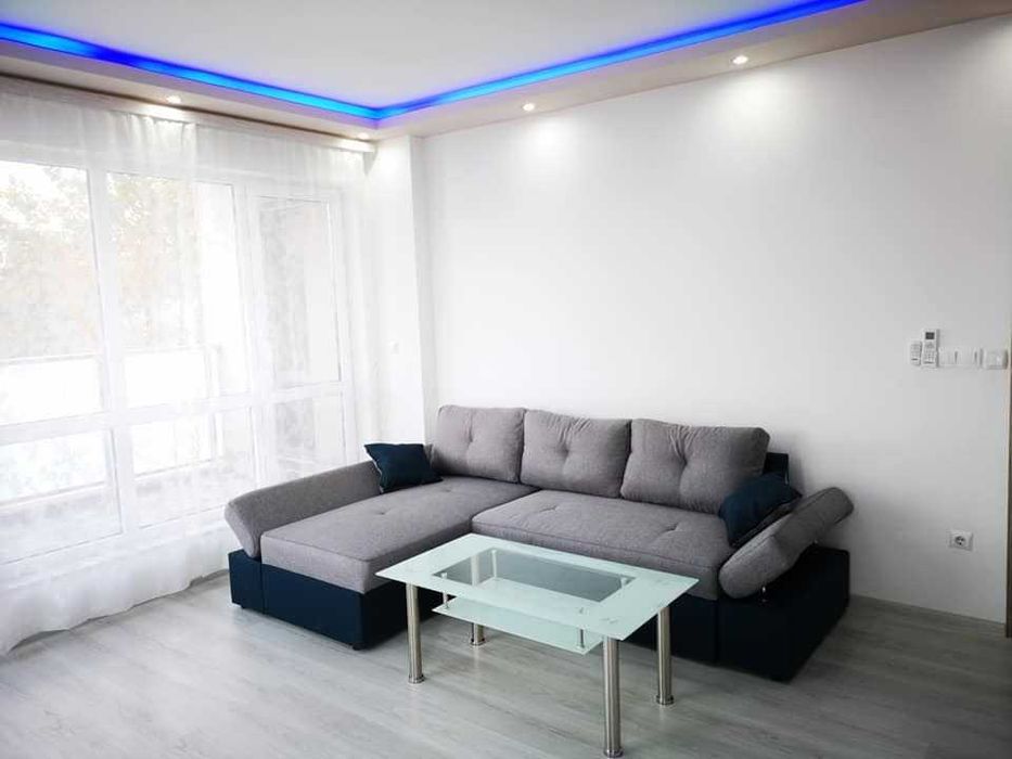 Дава се под наем Тристаен апартамент в Пловдив, Христо Смирненски - 97 кв.м за 448.8 € - Снимка #2