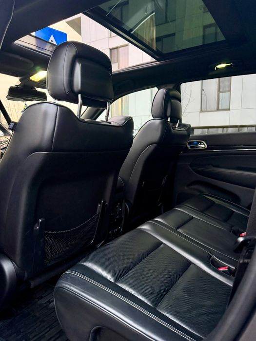 Jeep Grand Cherokee Overland 3.0d, 130.000 KM, Full Option