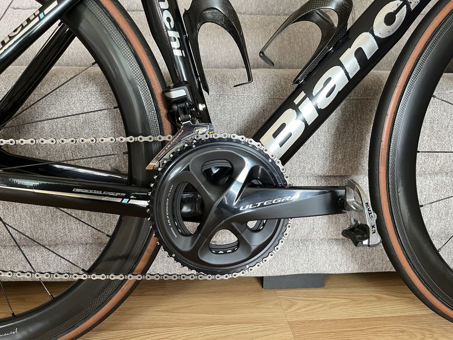 Карбонов шосеен велосипед BIANCHI ARIA AERO ULTEGRA Di2 11SP