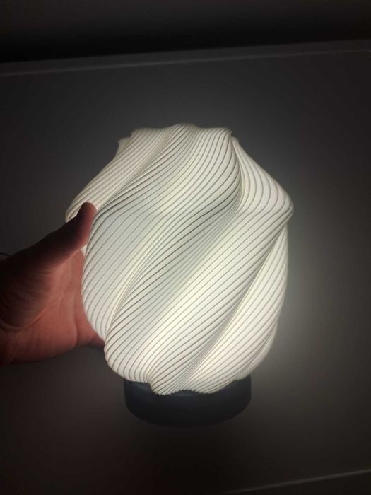 Lampă de birou modernă, printată 3D, lumină ambientală