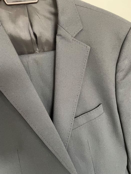 Мъжки официален костюм